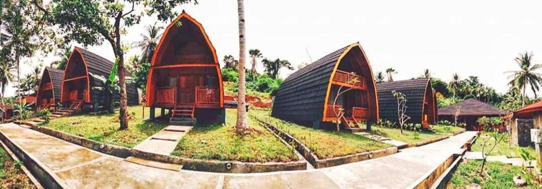 Bungalo 30 m² dengan 1 kamar tidur dan 1 kamar mandi pribadi di Pulau Bangka Hotel Totohe Bagian luar foto